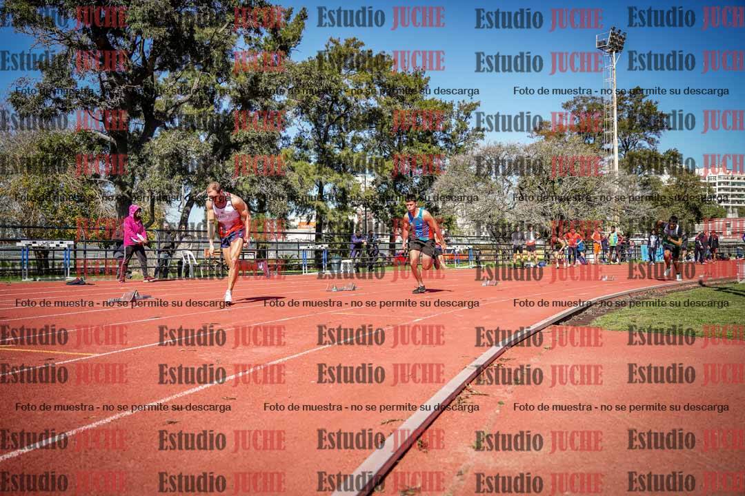 Fotos de los 200 m llanos de varones