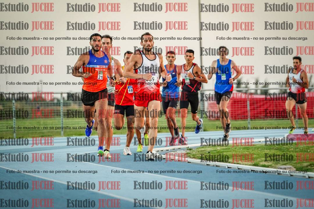 Fotos de los 3000 m llanos de varones