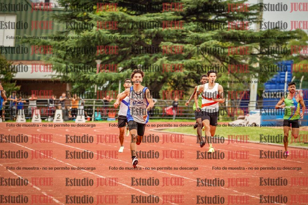 Fotos de los 400 m llanos de varones