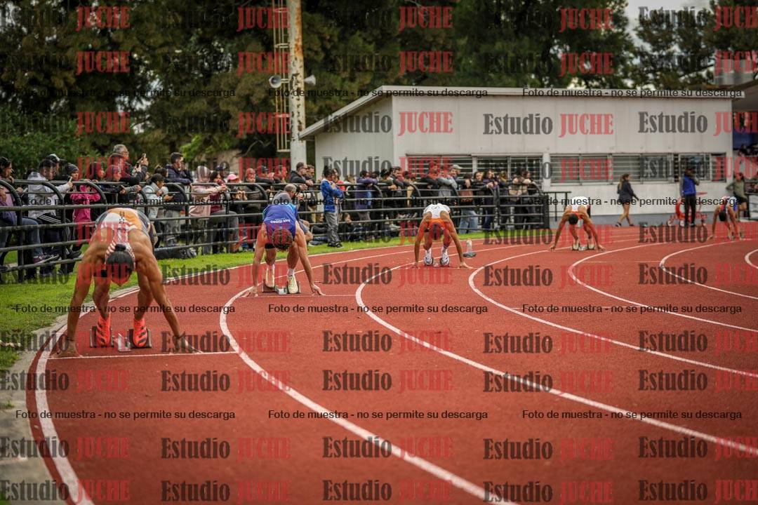 Fotos de los 400 m llanos de varones