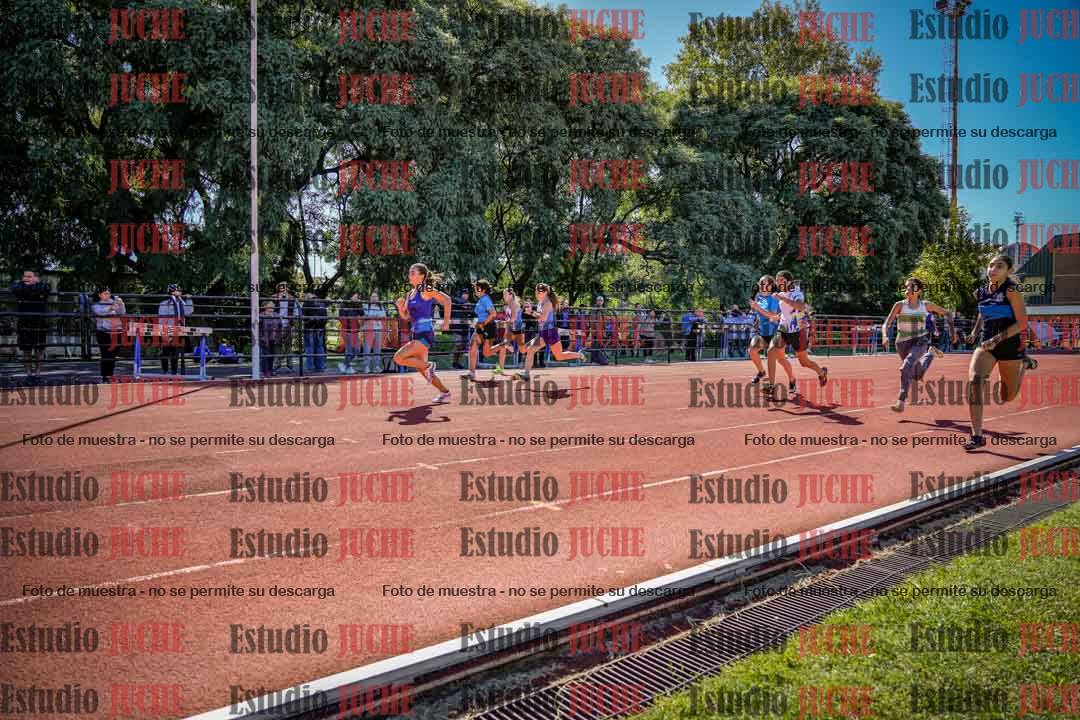 Fotos de los 80 m de mujeres