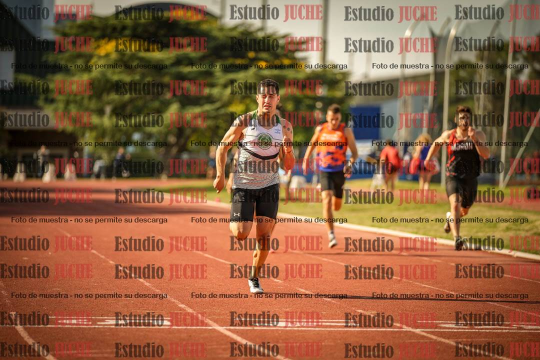 Fotos de los 400 m llanos de varones