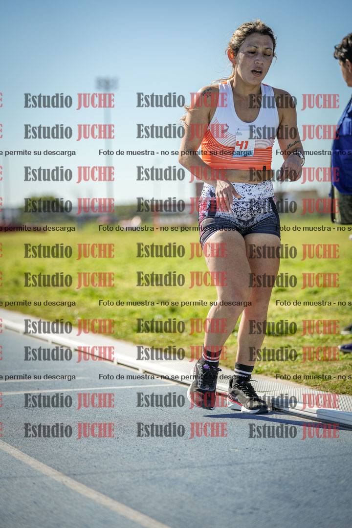Fotos de los 5000 m llanos de mujeres y varones