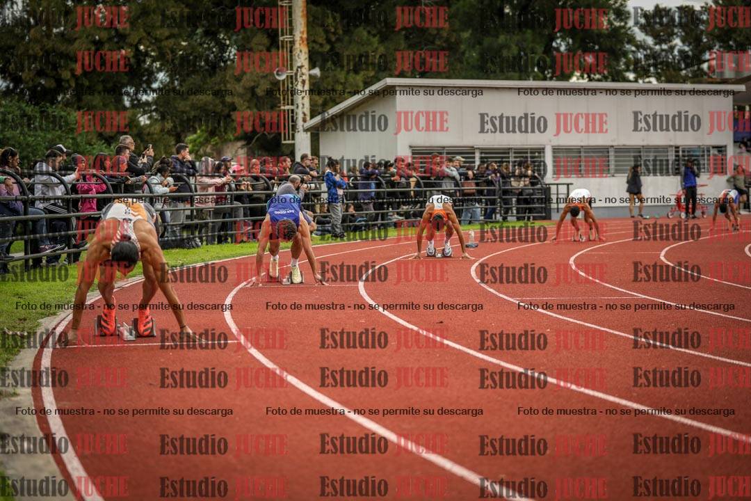 Fotos de los 400 m llanos de varones