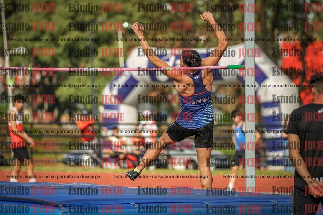 Fotos del salto en alto de varones
