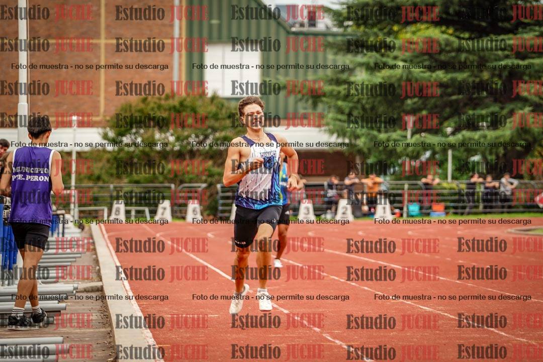 Fotos de los 400 m llanos de varones