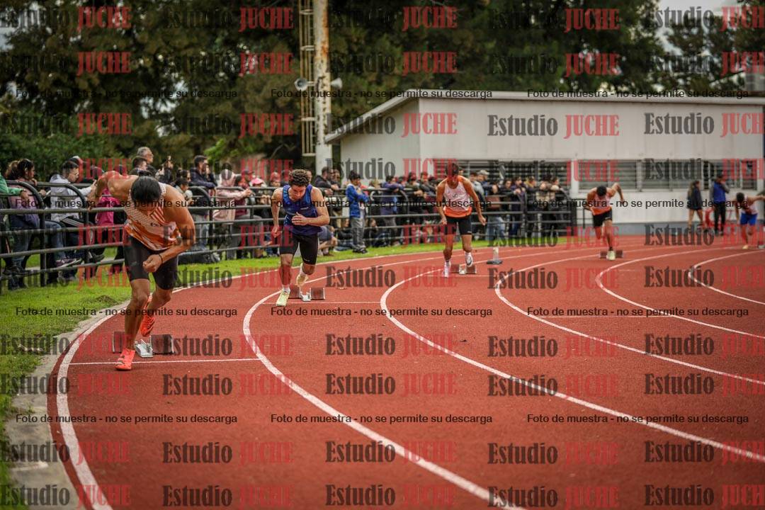 Fotos de los 400 m llanos de varones