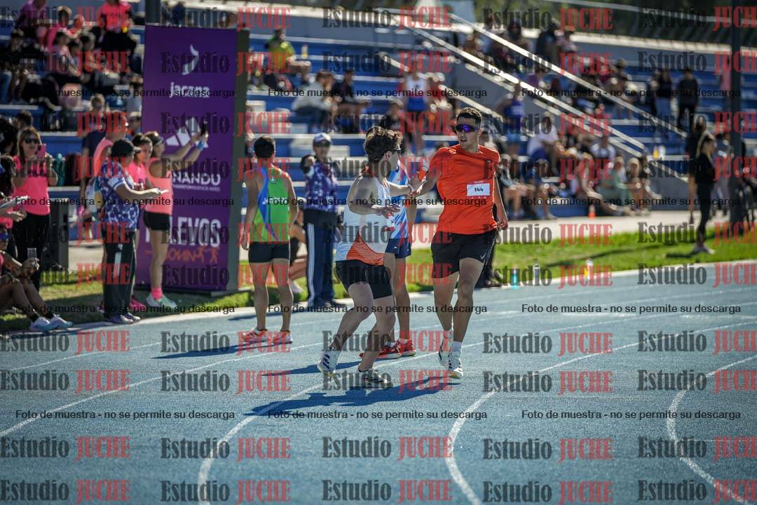 Fotos durante los relevos