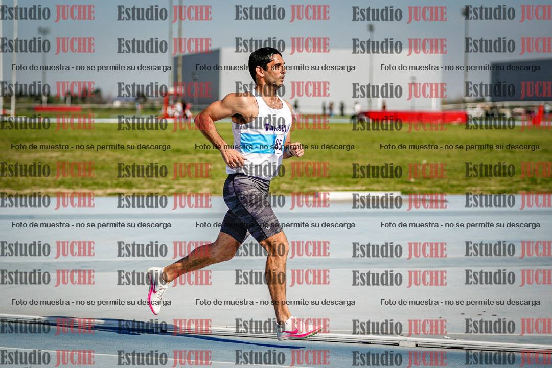 Fotos de los 3000 m llanos de varones