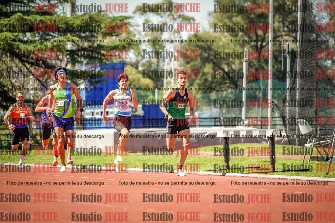 Fotos de los 800 m llanos de varones