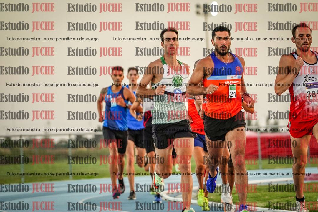 Fotos de los 3000 m llanos de varones