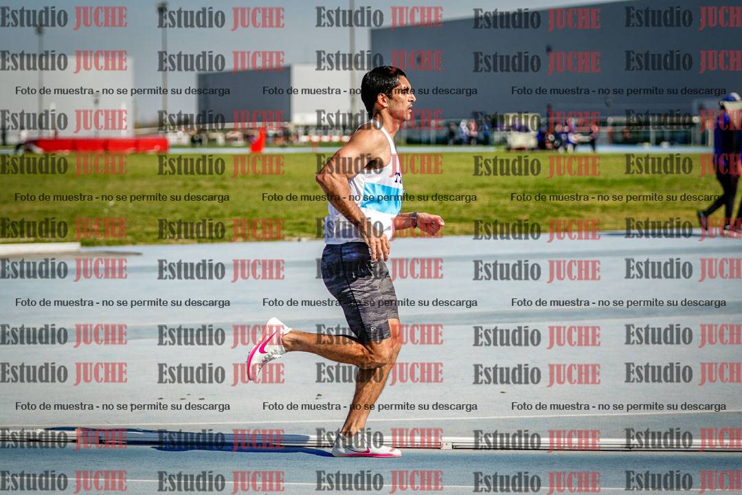 Fotos de los 3000 m llanos de varones