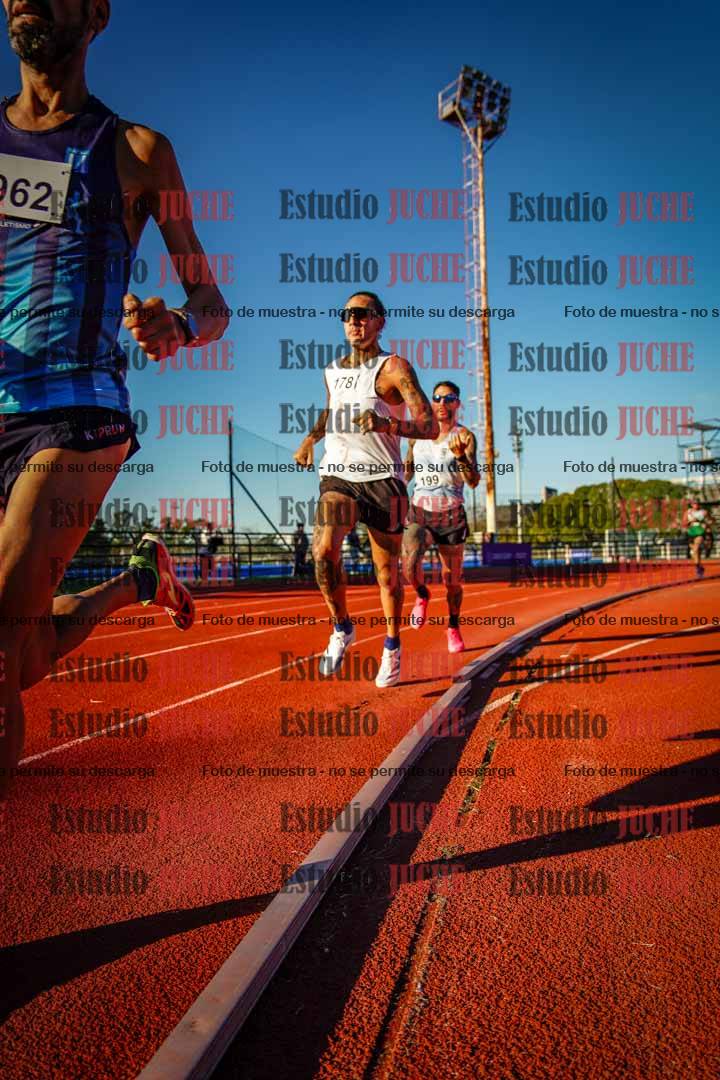 Fotos de los 3000 m llanos de varones