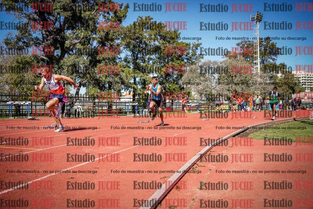 Fotos de los 200 m llanos de varones