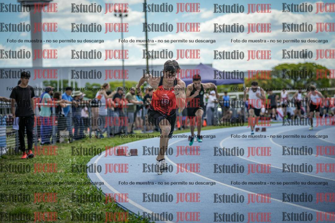 Fotos de los 400 m llanos de varones