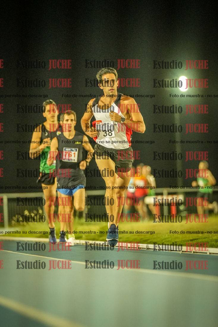 Fotos de los 3000 m llanos de varones