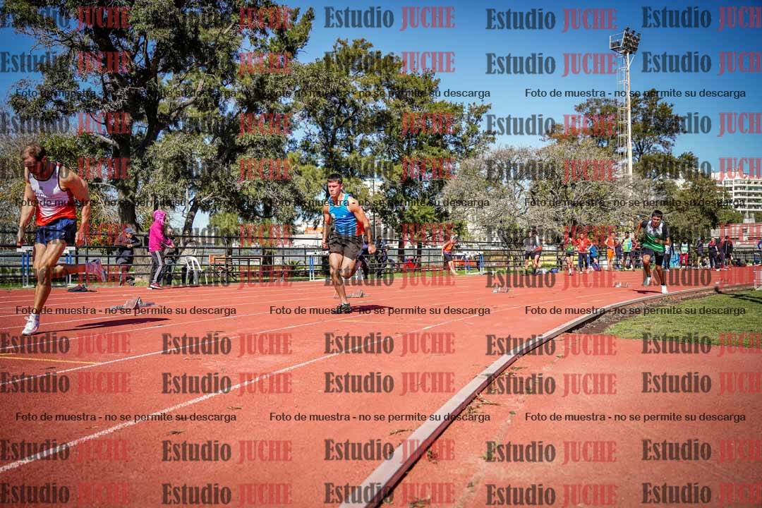 Fotos de los 200 m llanos de varones