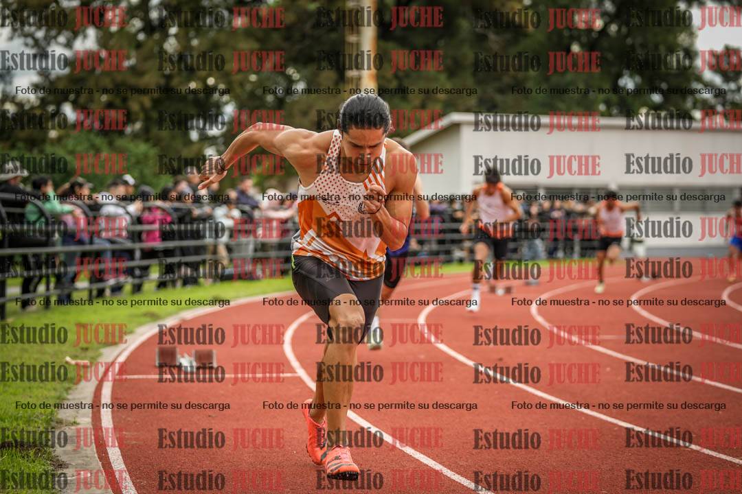 Fotos de los 400 m llanos de varones