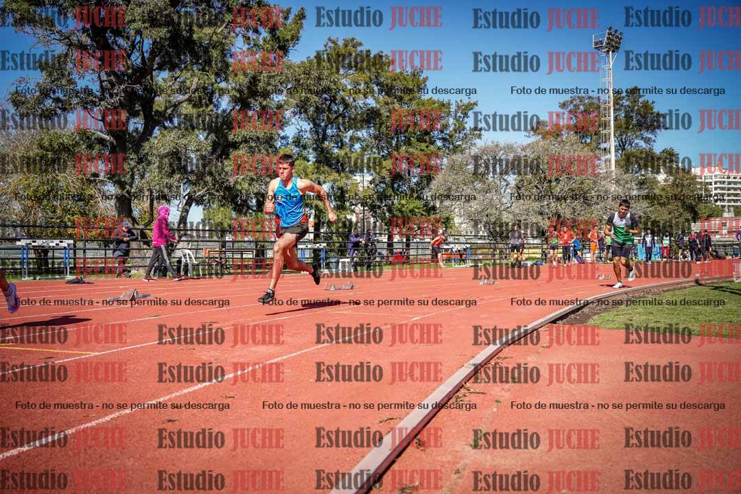 Fotos de los 200 m llanos de varones