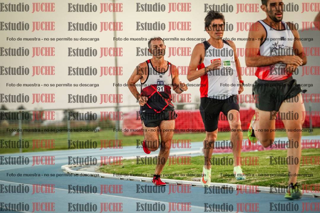 Fotos de los 3000 m llanos de varones