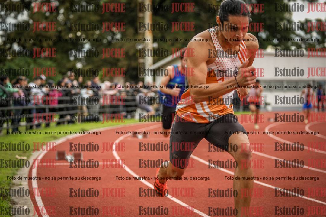 Fotos de los 400 m llanos de varones