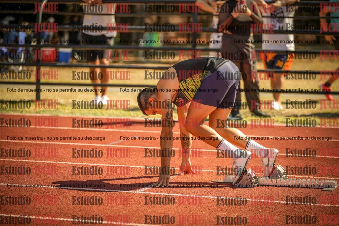 Fotos de los 400 m llanos de varones
