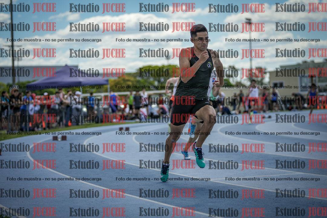 Fotos de los 400 m llanos de varones