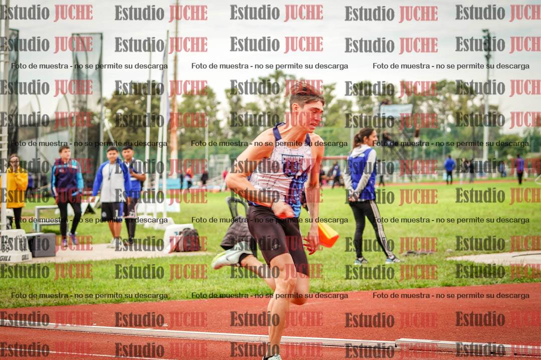 Fotos de los 400 m llanos de varones