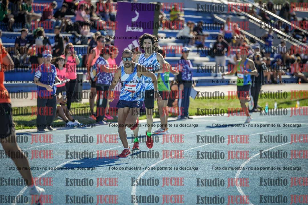 Fotos durante los relevos
