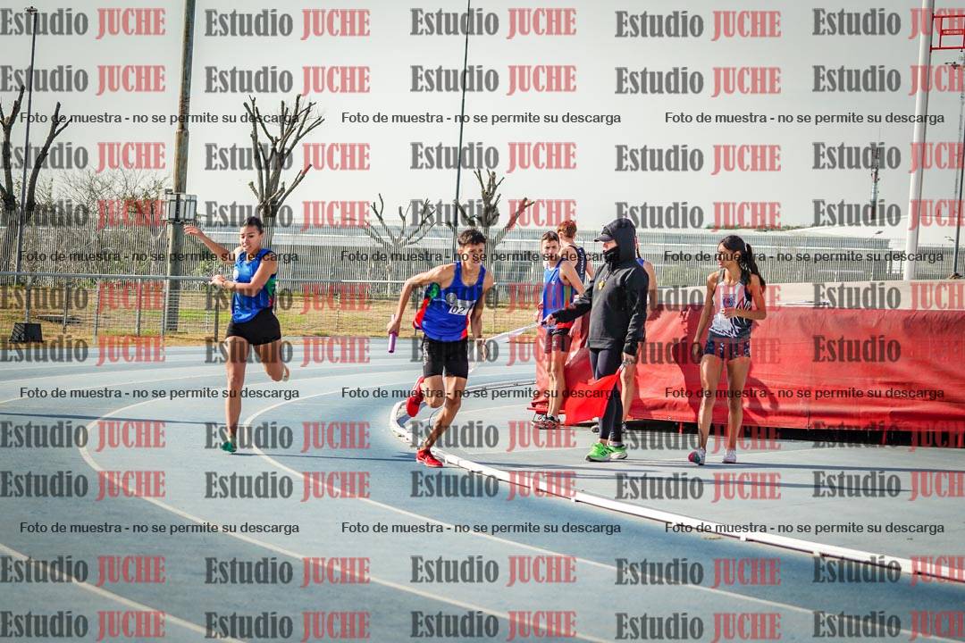 Fotos de las Postas 8x200 m mixta