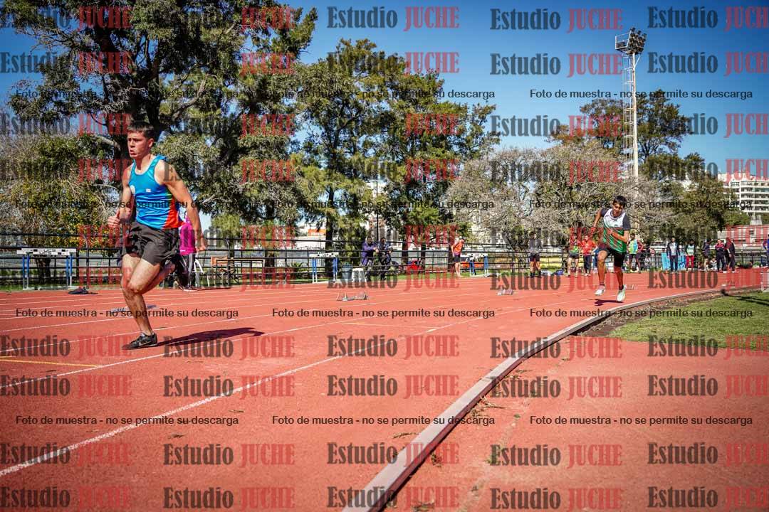 Fotos de los 200 m llanos de varones