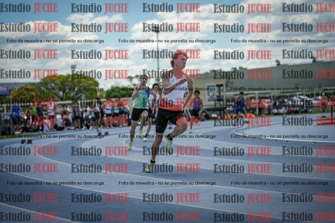 Fotos de los 400 m llanos de varones