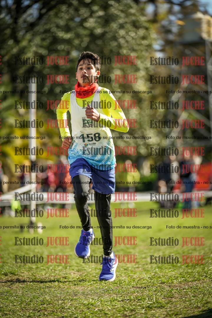 Fotos de la llegada del cross de 2000 m