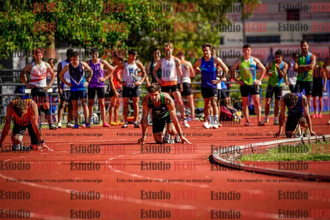 Fotos de los 200 m llanos de varones