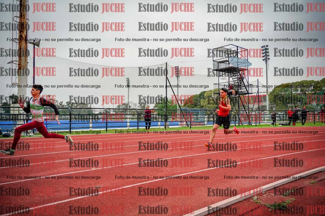 Fotos de los 200 m llanos de varones