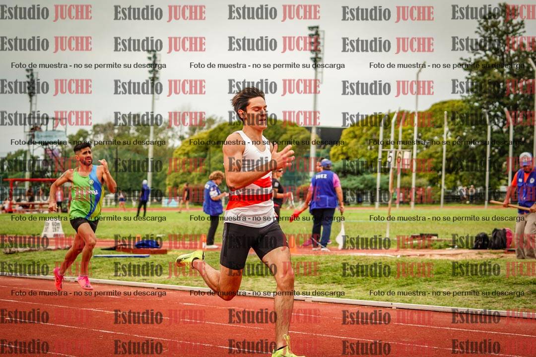 Fotos de los 400 m llanos de varones