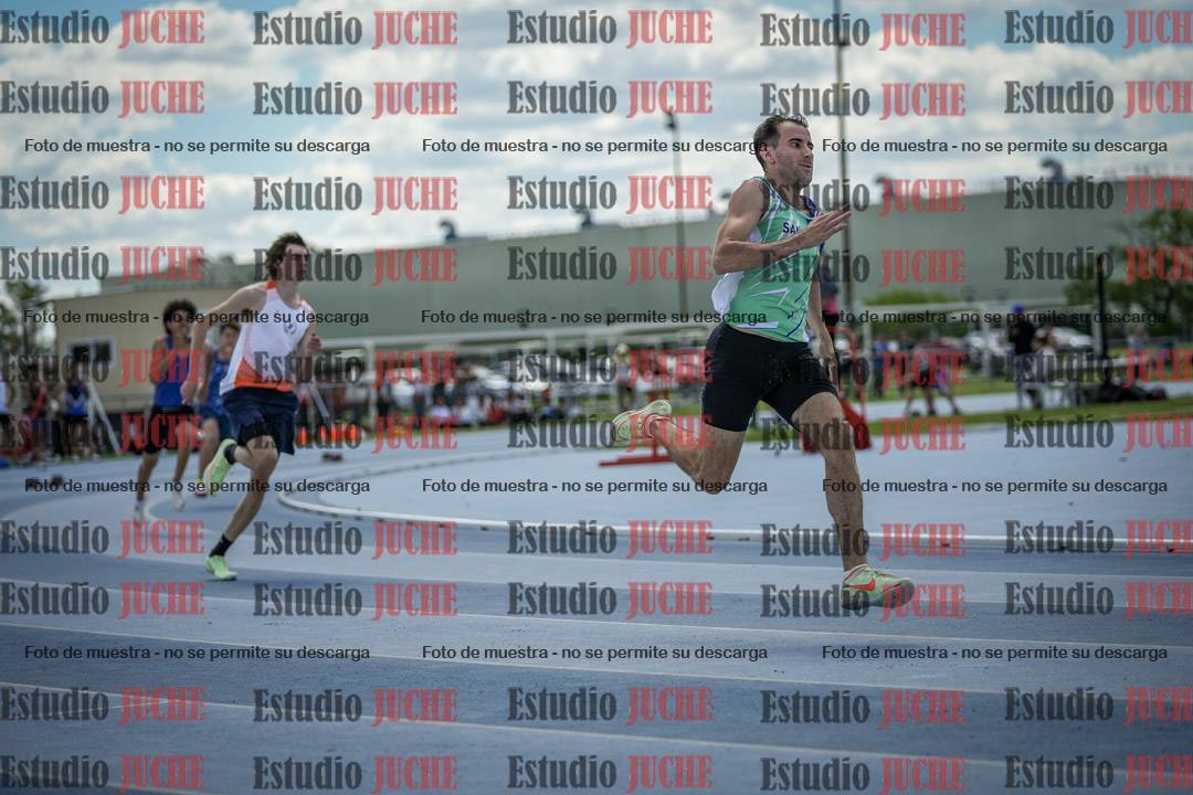 Fotos de los 400 m llanos de varones