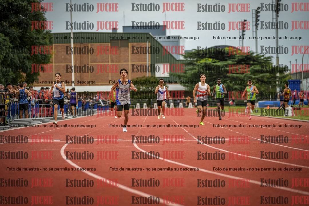 Fotos de los 400 m llanos de varones