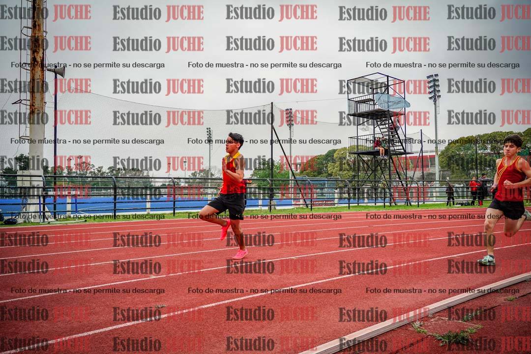 Fotos de los 200 m llanos de varones