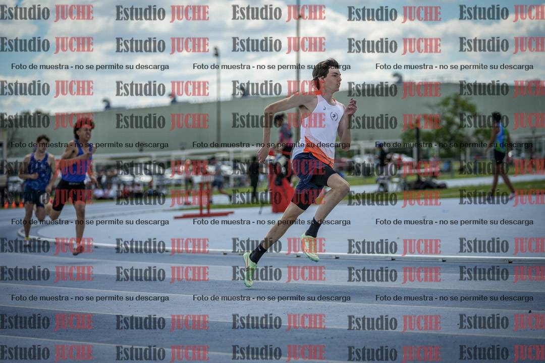 Fotos de los 400 m llanos de varones