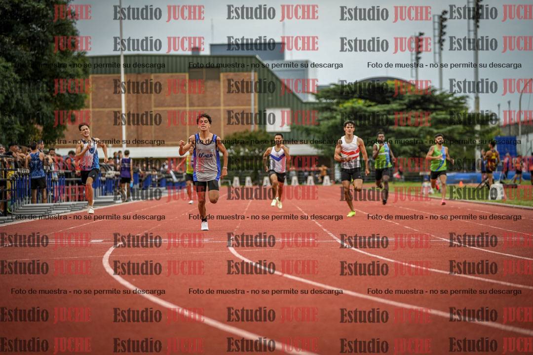 Fotos de los 400 m llanos de varones