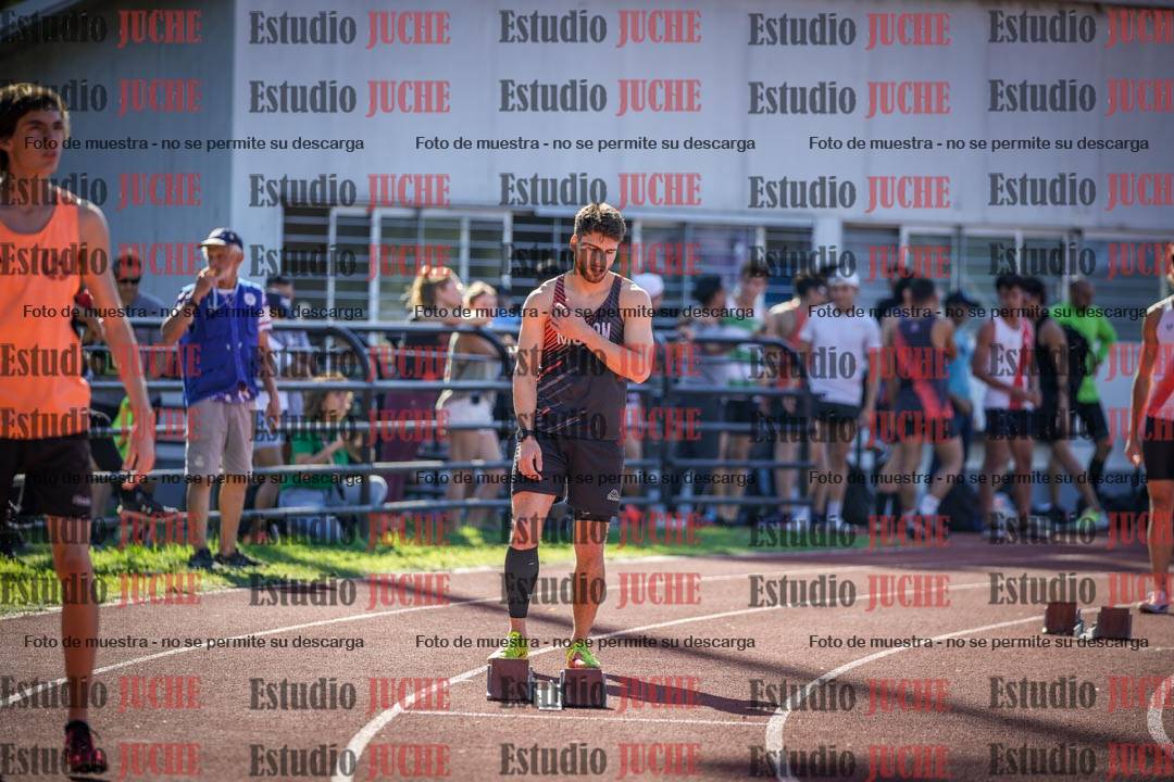 Fotos de los 400 m llanos de varones