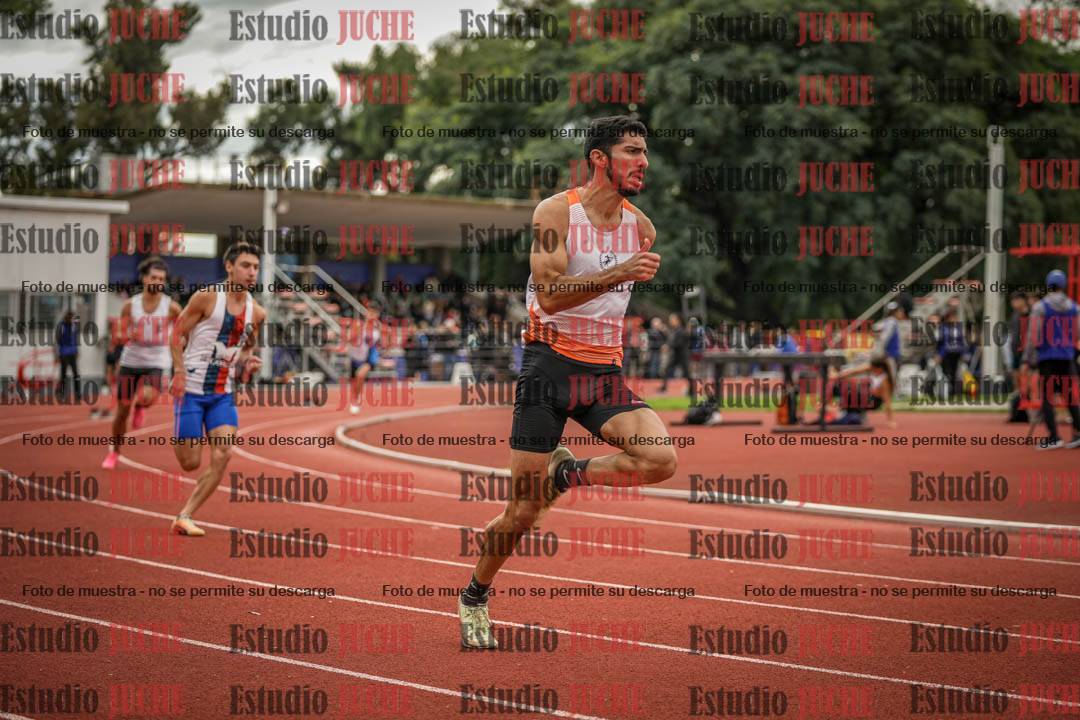 Fotos de los 400 m llanos de varones