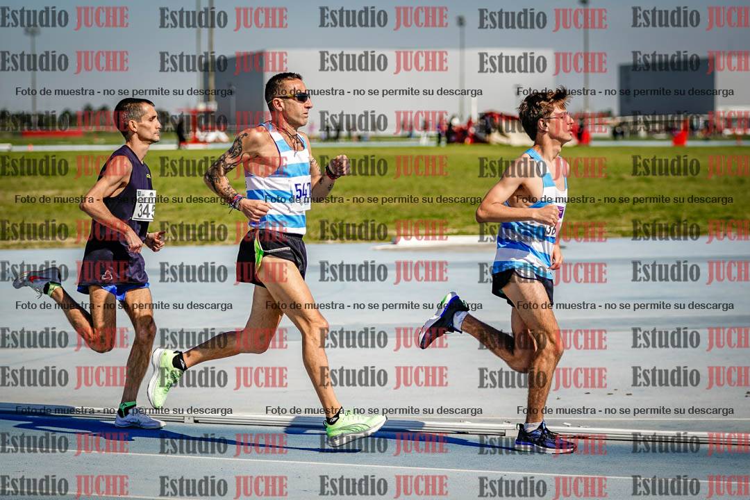 Fotos de los 3000 m llanos de varones