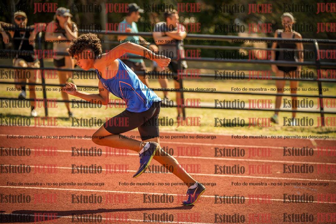 Fotos de los 400 m llanos de varones