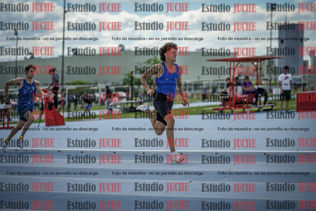 Fotos de los 400 m llanos de varones