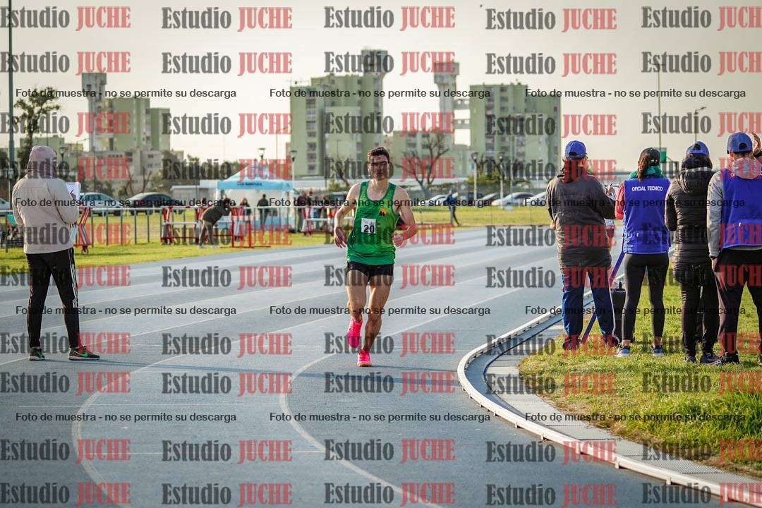Fotos de los 3000 m llanos de varones
