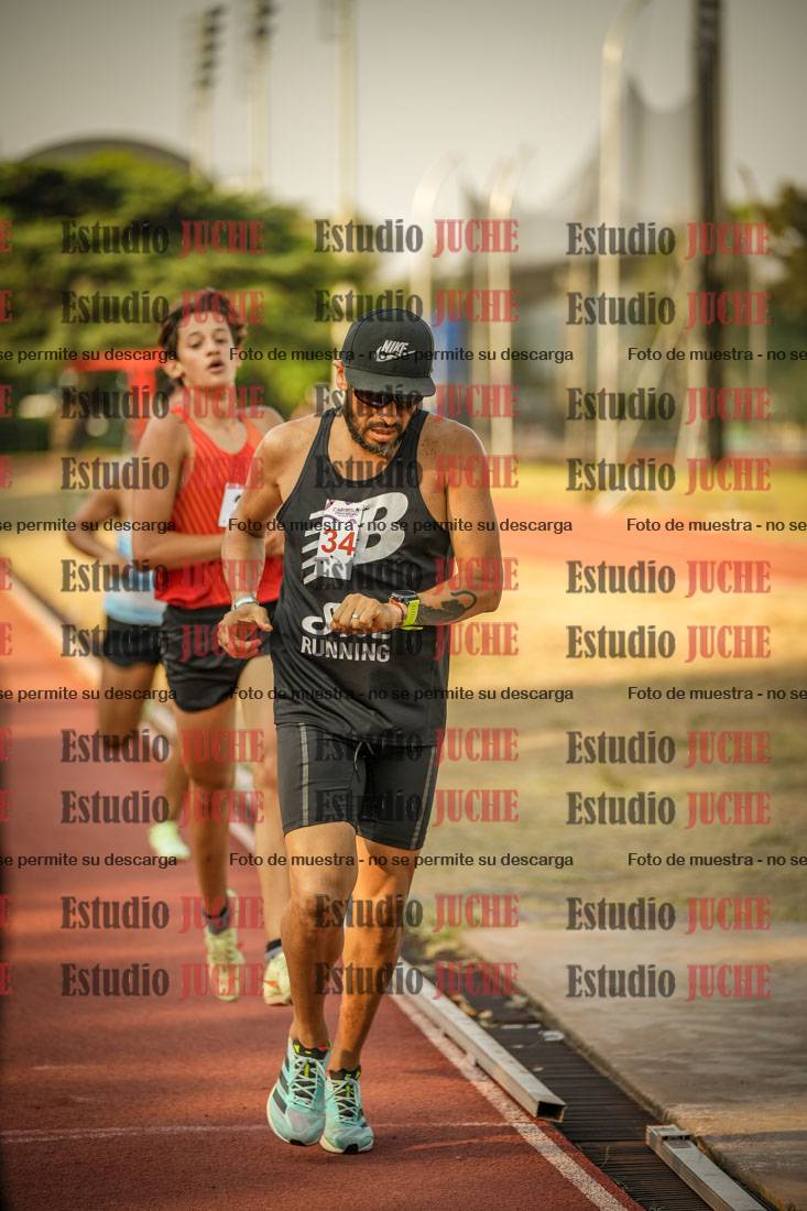 Fotos de los 1500 m llanos de varones