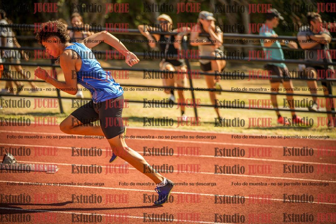 Fotos de los 400 m llanos de varones