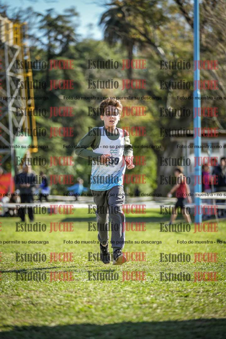 Fotos de la llegada del cross de 2000 m